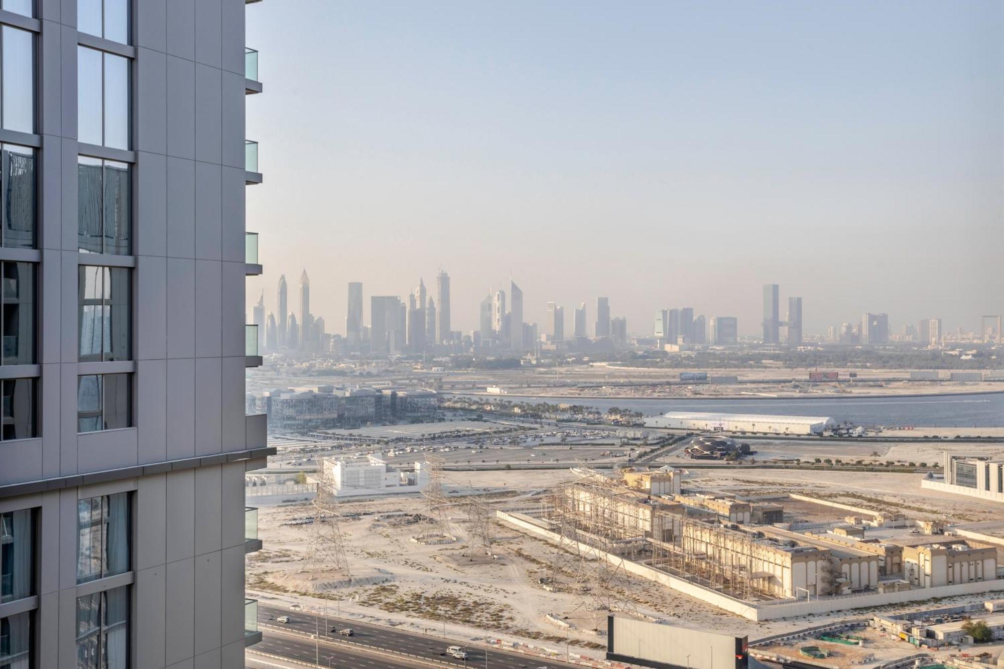 STAY Stunning 1 Bedroom Holiday Home Near Burj Khalifa Dubai Exteriör bild